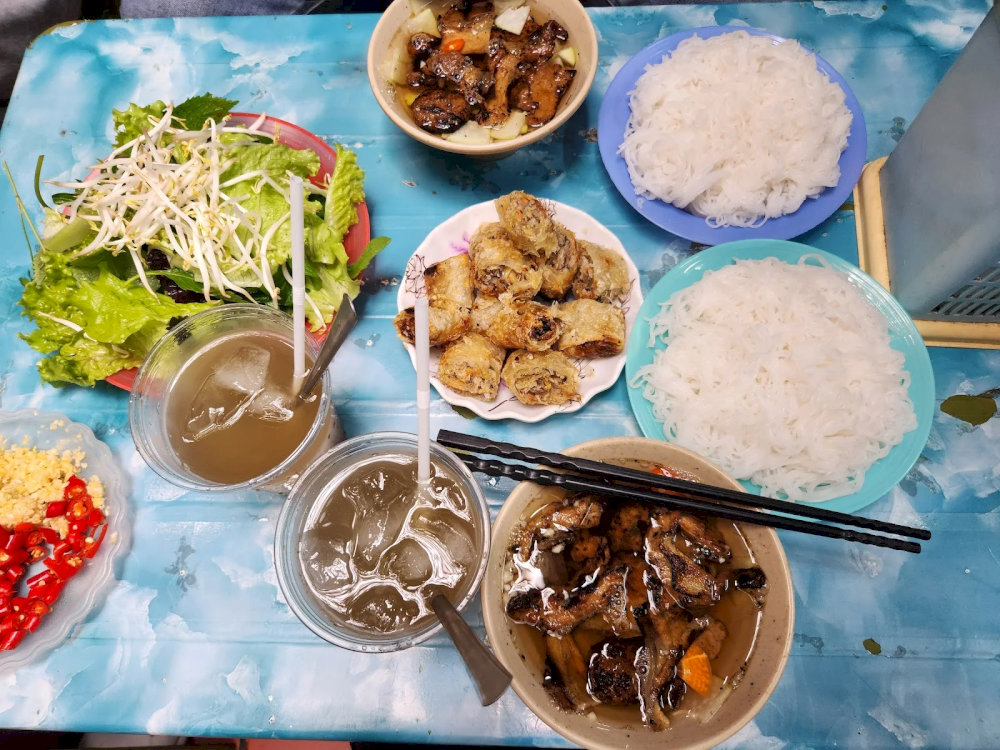 Bún chả 74 Hàng Quạt 